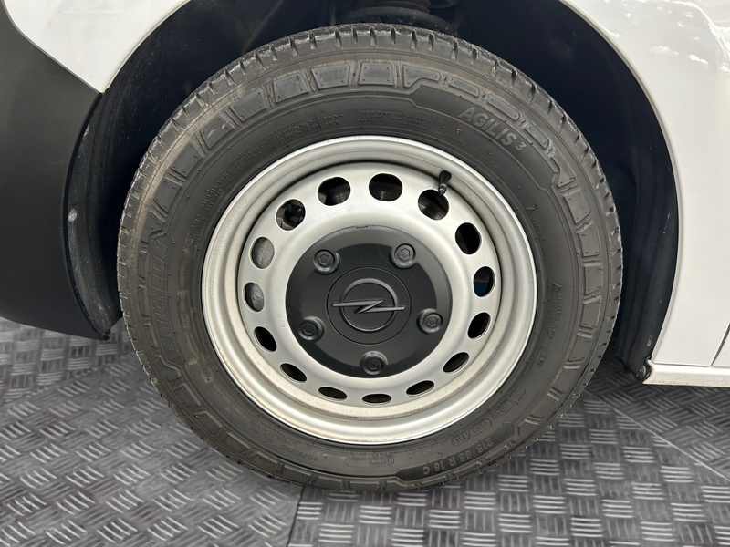 Opel Vivaro-e vaihtoauto