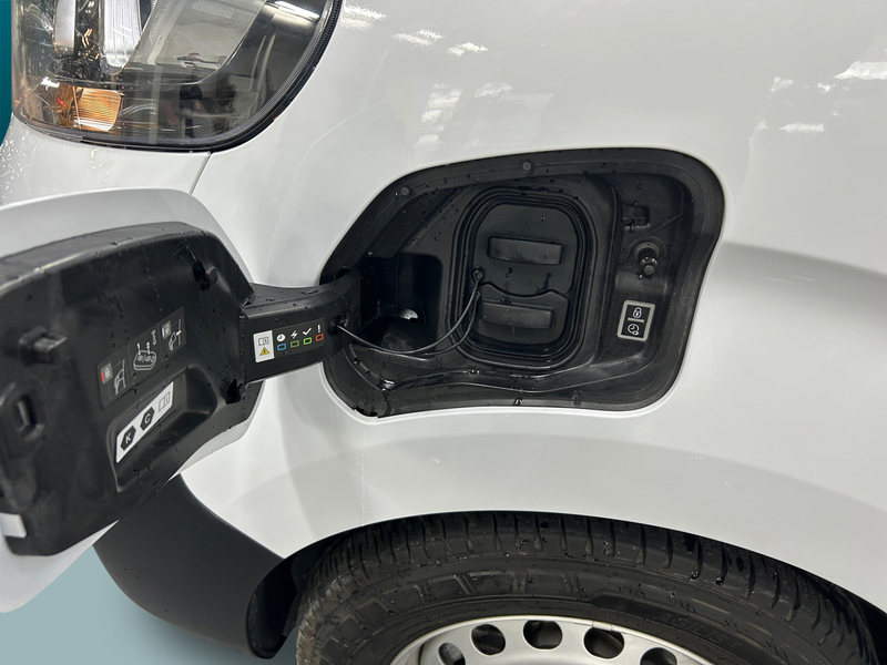 Opel Vivaro-e vaihtoauto