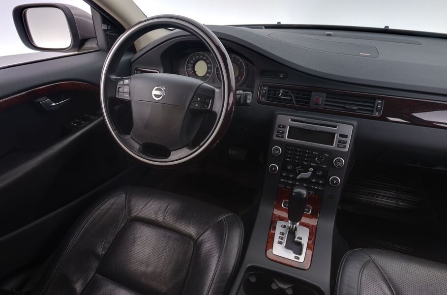 Volvo XC70 vaihtoauto