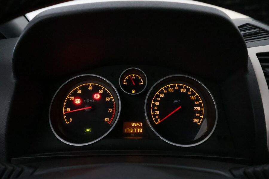 Opel Zafira vaihtoauto