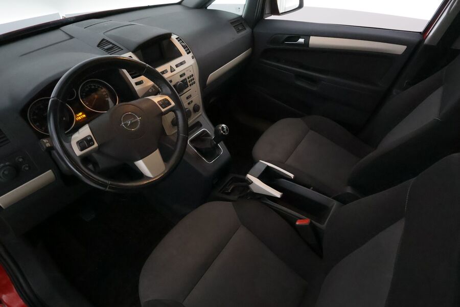 Opel Zafira vaihtoauto