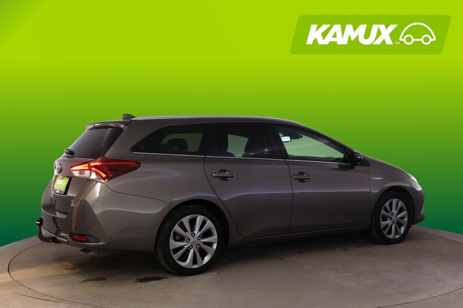 Toyota Auris vaihtoauto