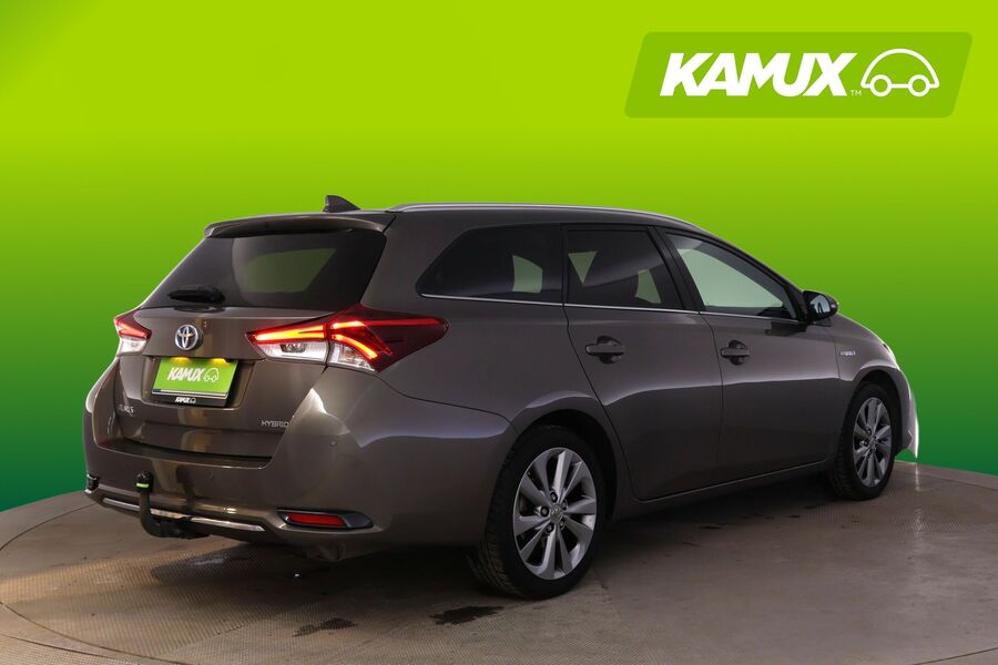 Toyota Auris vaihtoauto