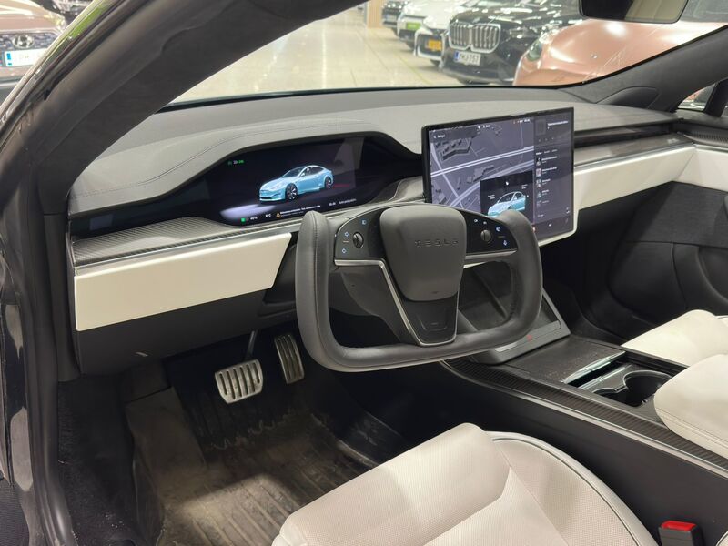 Tesla Model S vaihtoauto