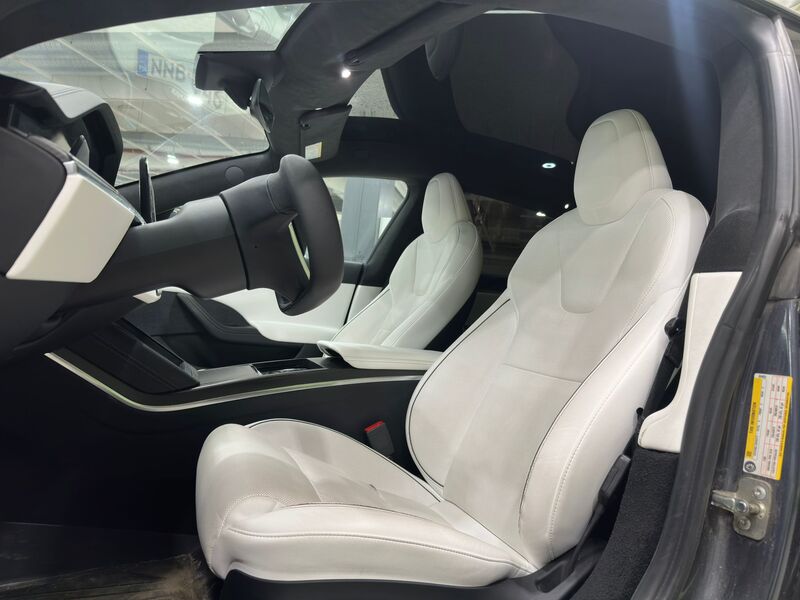 Tesla Model S vaihtoauto