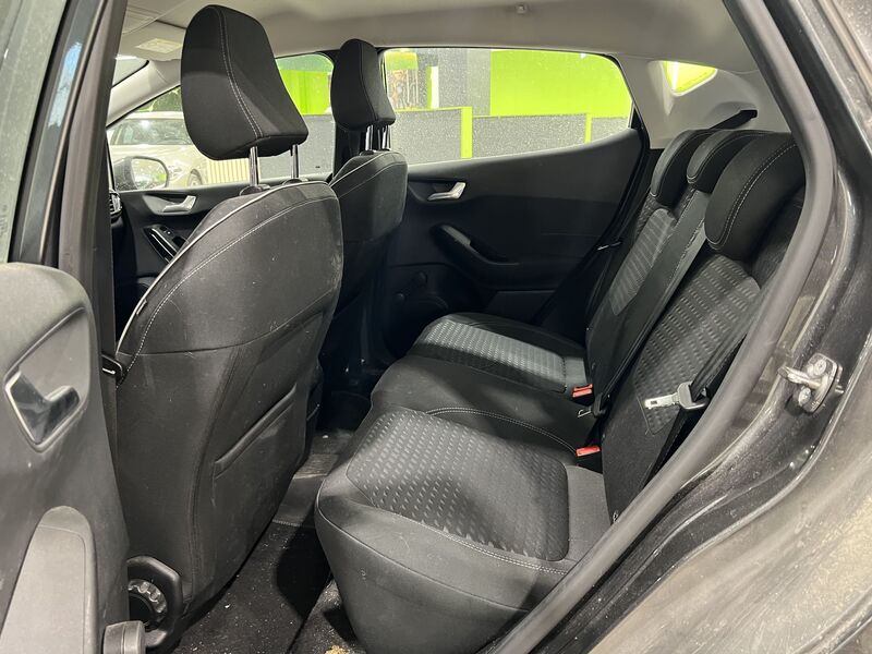 Ford Fiesta vaihtoauto