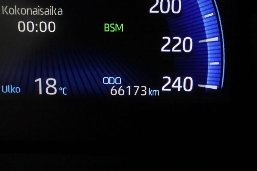 Suzuki Swace vaihtoauto