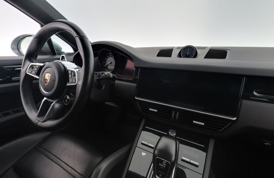 Porsche Cayenne vaihtoauto