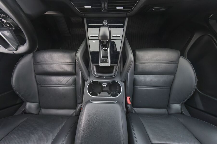 Porsche Cayenne vaihtoauto