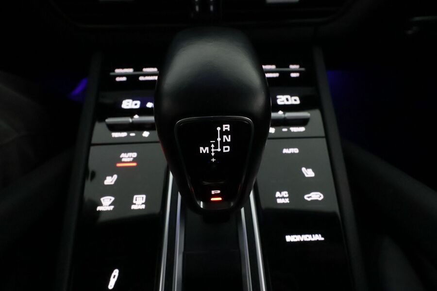 Porsche Cayenne vaihtoauto