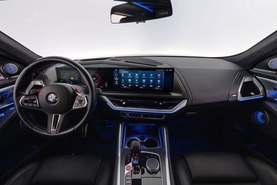 BMW XM vaihtoauto