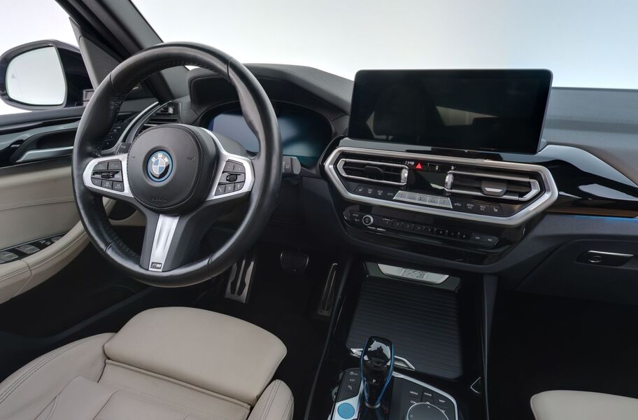 BMW iX3 vaihtoauto