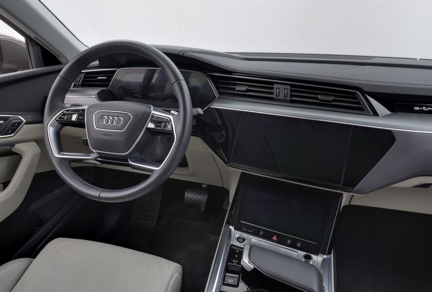 Audi Q8 e-tron vaihtoauto