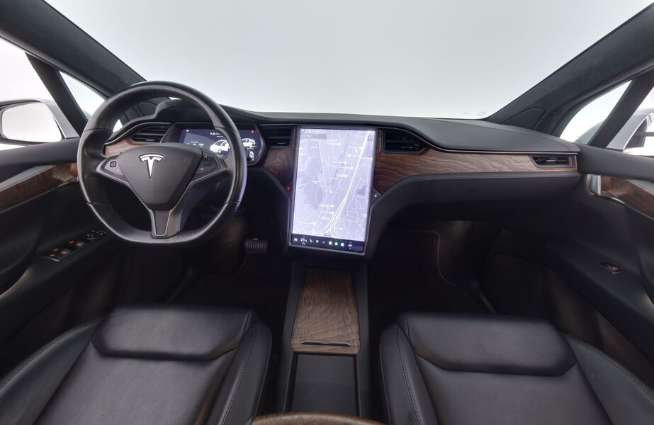 Tesla Model X vaihtoauto
