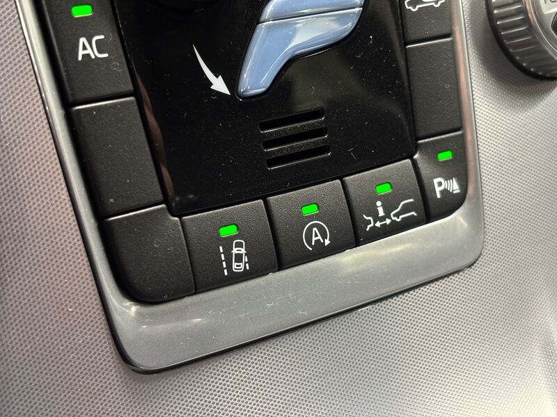 Volvo XC70 vaihtoauto