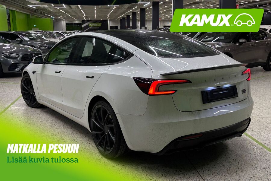 Tesla Model 3 vaihtoauto