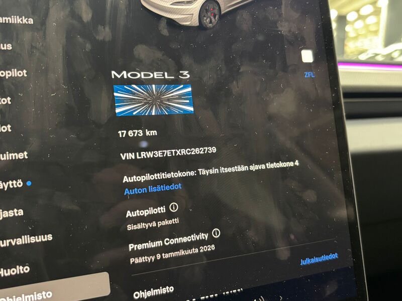 Tesla Model 3 vaihtoauto
