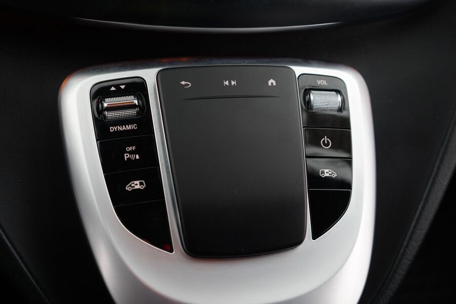 Mercedes-Benz EQV vaihtoauto