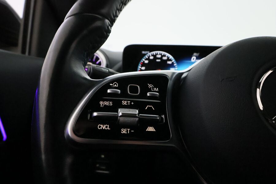 Mercedes-Benz EQA vaihtoauto