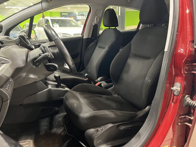 Peugeot 208 vaihtoauto