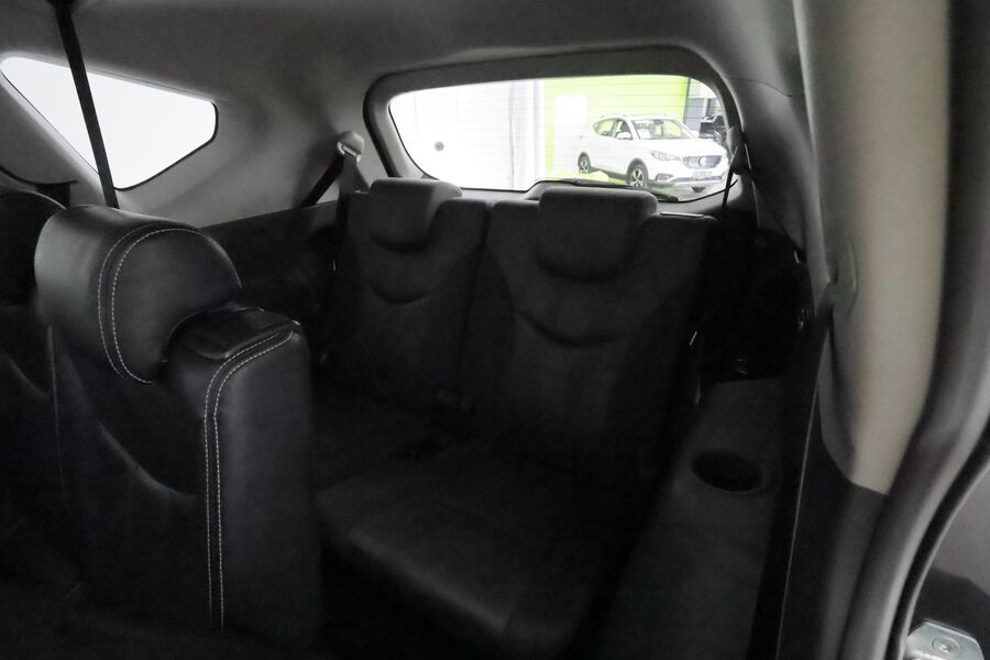 Toyota Prius+ vaihtoauto