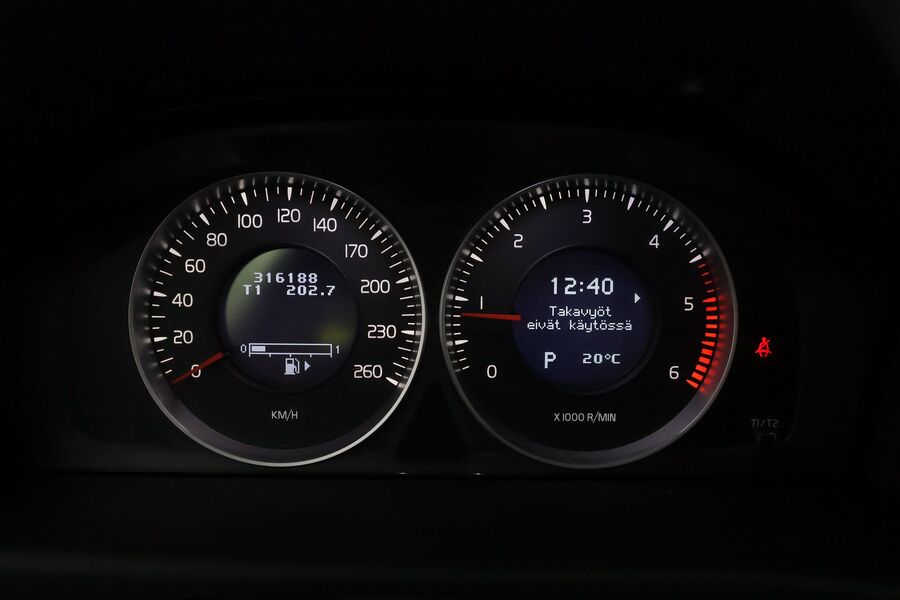 Volvo V70 vaihtoauto