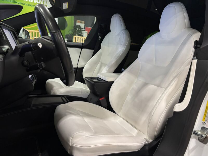 Tesla Model S vaihtoauto