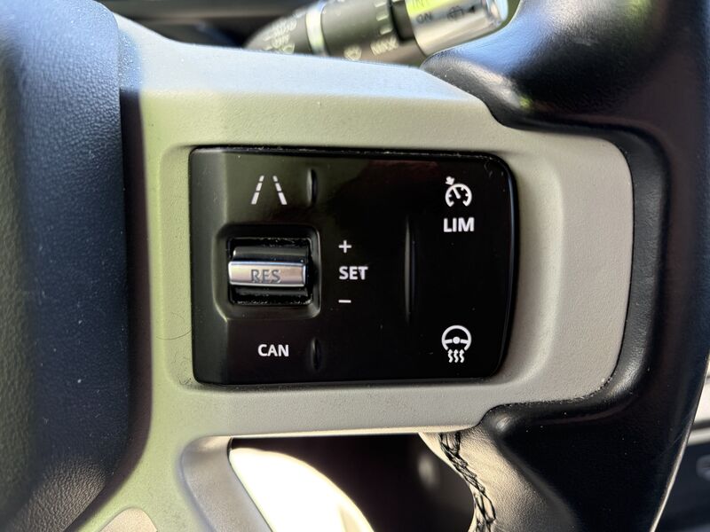 Land Rover Defender vaihtoauto