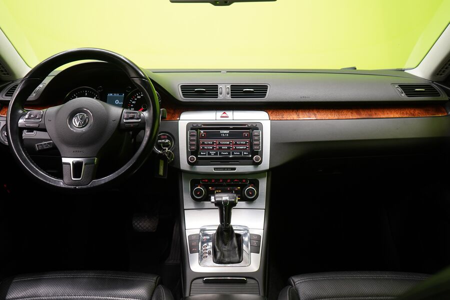 Volkswagen Passat CC vaihtoauto