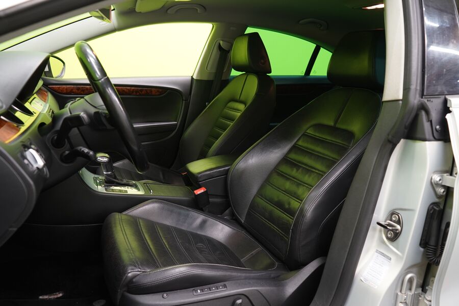 Volkswagen Passat CC vaihtoauto