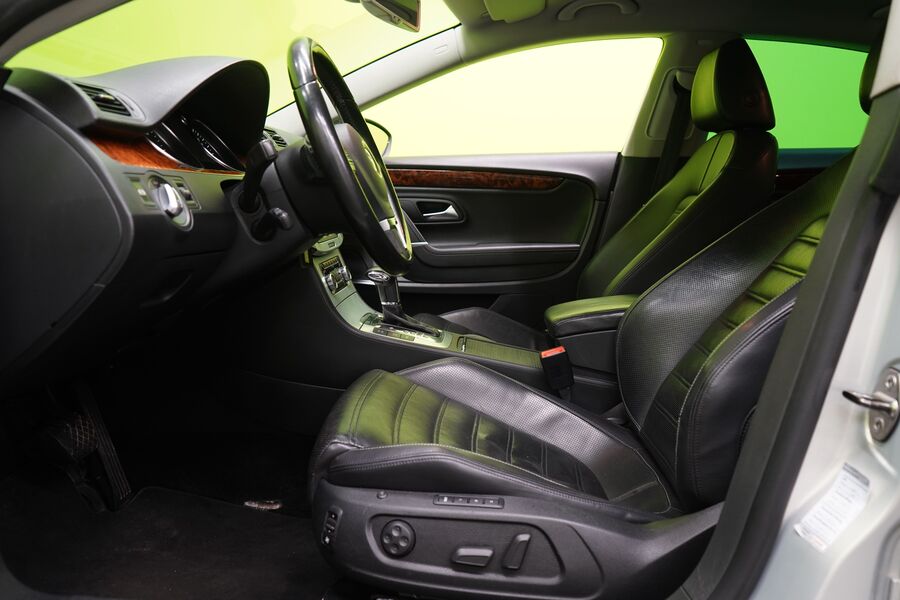 Volkswagen Passat CC vaihtoauto