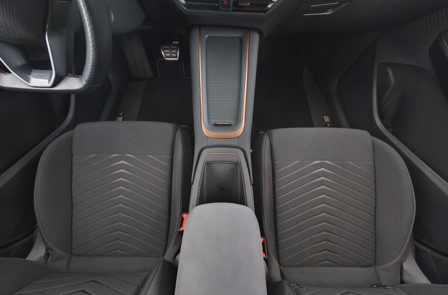 Cupra Born vaihtoauto