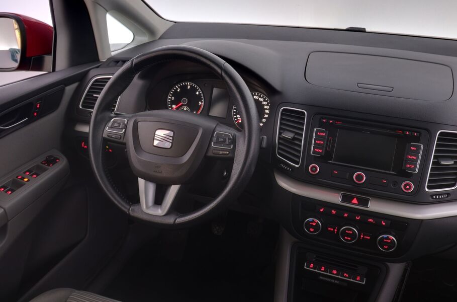 SEAT Alhambra vaihtoauto