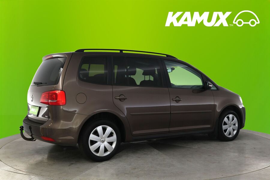 Volkswagen Touran vaihtoauto