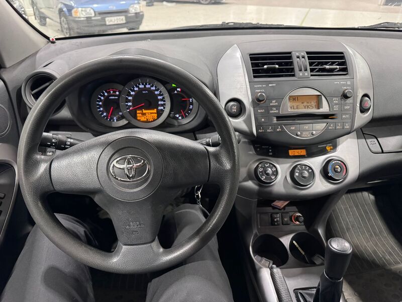 Toyota RAV4 vaihtoauto