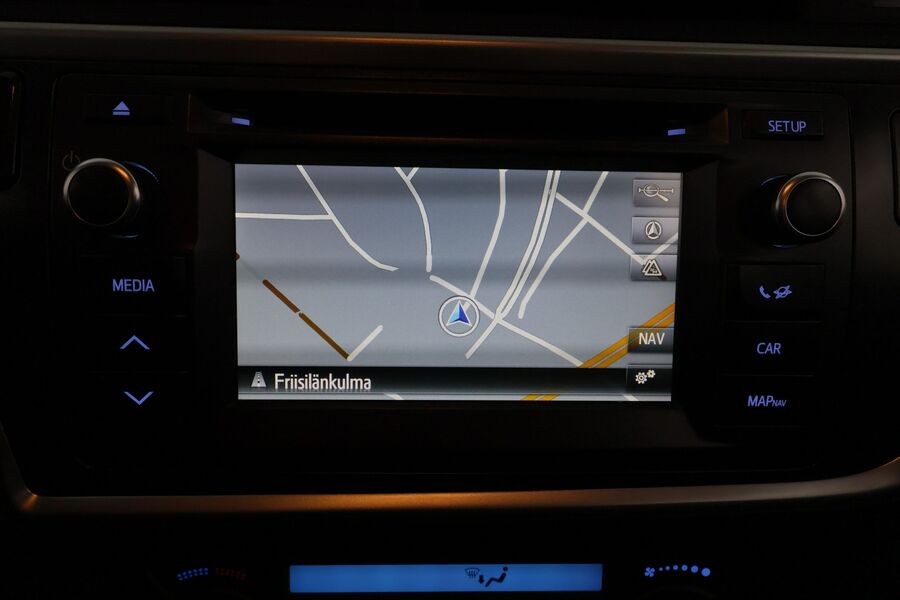 Toyota Auris vaihtoauto