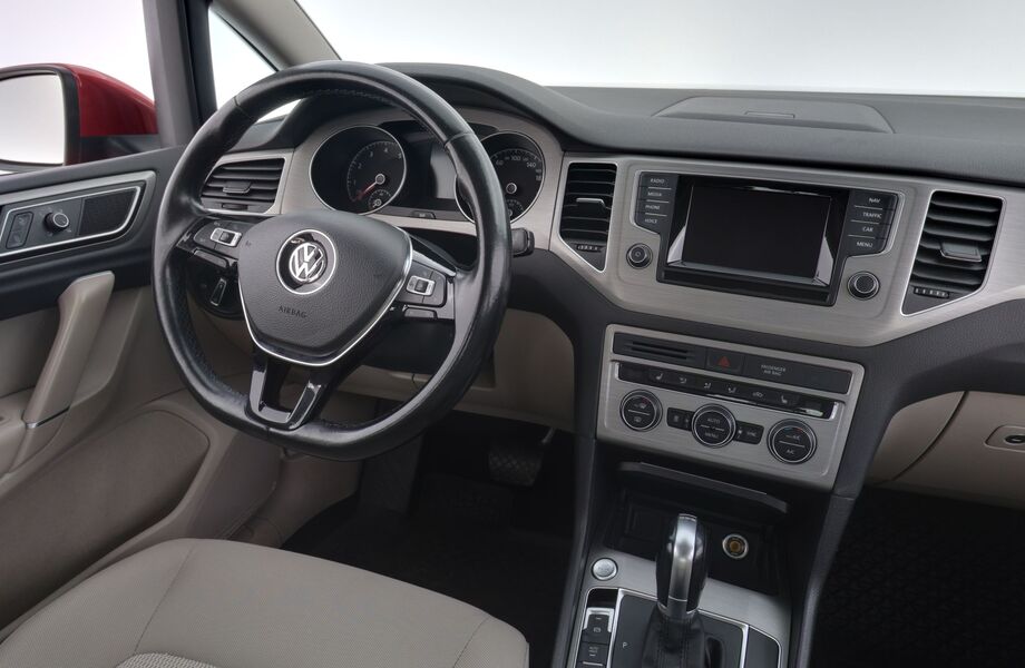 Volkswagen Golf Sportsvan vaihtoauto