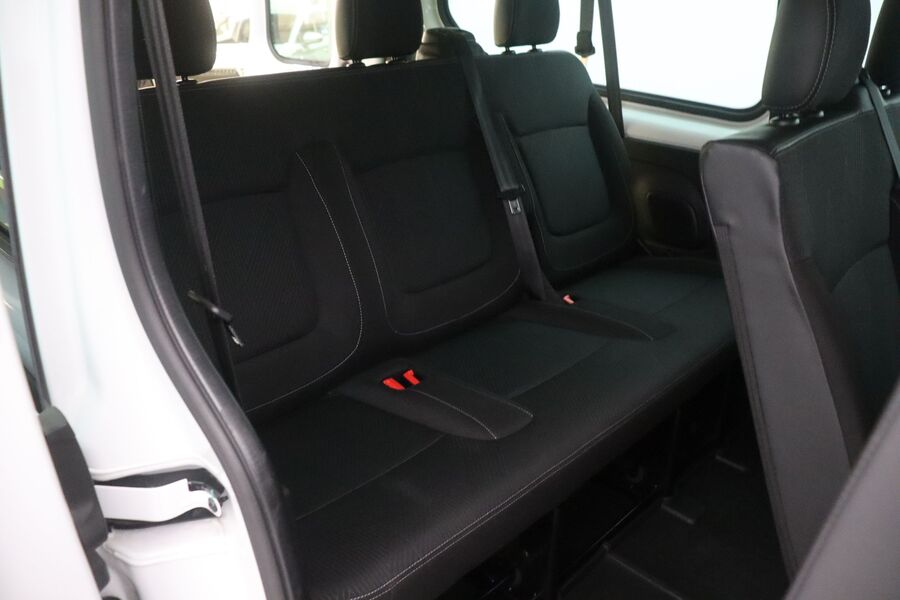 Nissan NV300 vaihtoauto