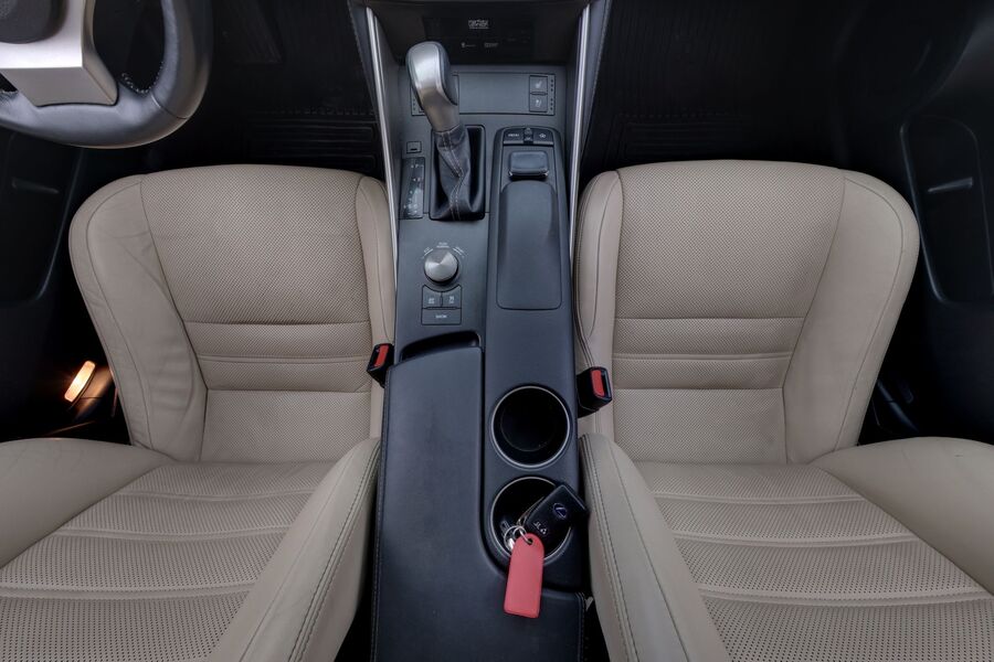 Lexus IS vaihtoauto