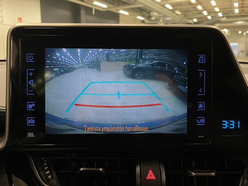 Toyota C-HR vaihtoauto