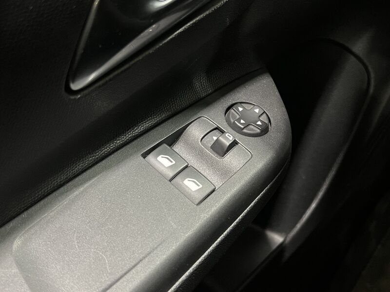 Opel Corsa vaihtoauto