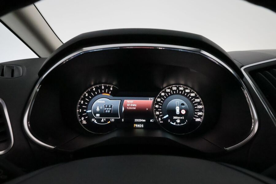 Ford S-MAX vaihtoauto