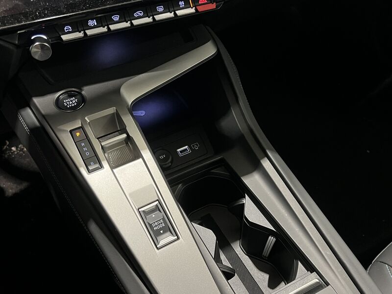 Peugeot 408 vaihtoauto