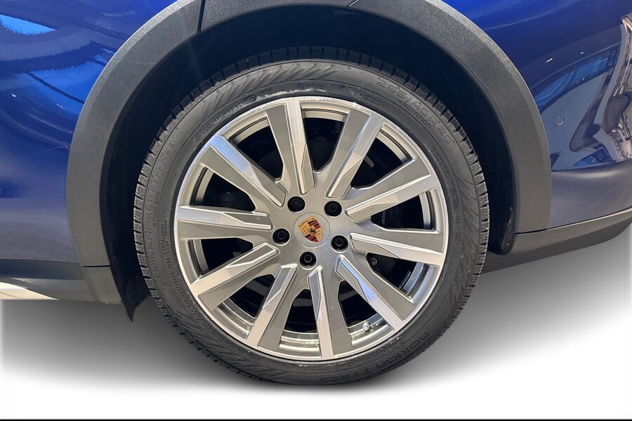 Porsche Taycan vaihtoauto