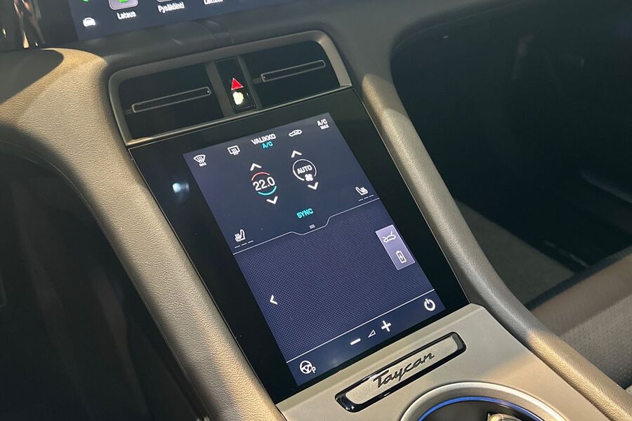 Porsche Taycan vaihtoauto