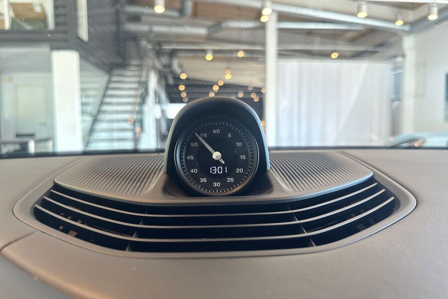 Porsche Taycan vaihtoauto