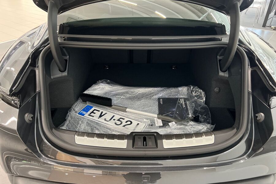 Porsche Taycan vaihtoauto