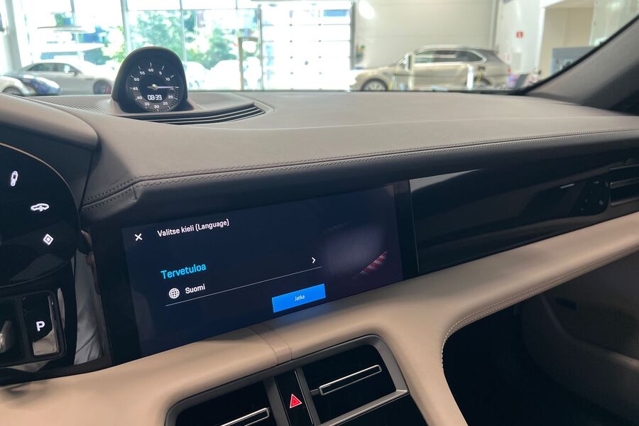 Porsche Taycan vaihtoauto