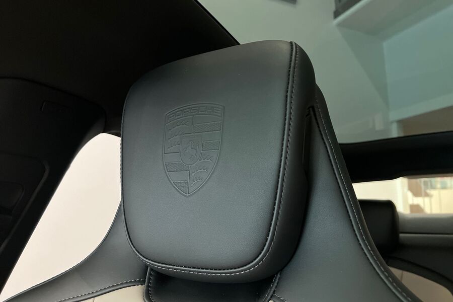 Porsche Taycan vaihtoauto