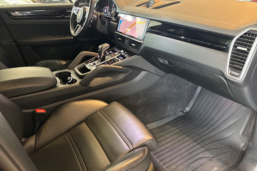 Porsche Cayenne vaihtoauto